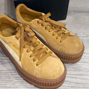 Women’s fenty creepers